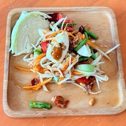 ส้มตำไทยไข่เค็ม