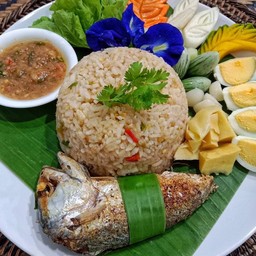 ข้าวผัดน้ำพริก