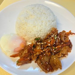 ข้าวสามชั้นผัดโกชูจัง