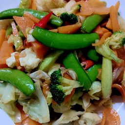 ผัดผักรวมมิตร ( กับข้าว )