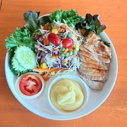 สลัดไก่