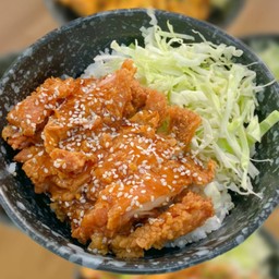 ข้าวไก่กรอบซอสเทอริยากิ