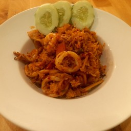 ข้าวผัดต้มยำพริกเผาทะเล