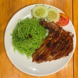 บะหมี่ไก่ย่างสไปซี่