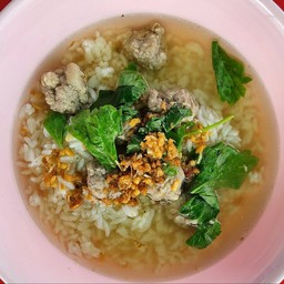 ข้าวต้มรวมมิตร (รวมหมู ไก่ผัดขิง ปลา)