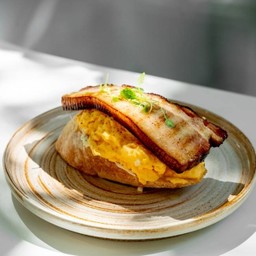 Sourdough Eggs And Bacon-เบคอนไข่ซาวโด 