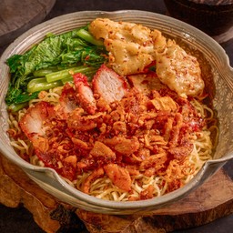 บะหมี่สดห่อเกี๊ยวกุ้งหมูแดง (น้ำพริกกากหมู)