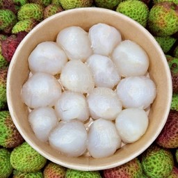 ลิ้นจี่สนมยิ้ม คว้านเม็ด