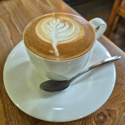 คาปูชิโน่ร้อน