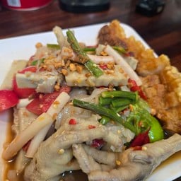 ตำเส้นก๋วยจั๊บญหมูกรอบ เผ็ด-ไม่เผ็ด