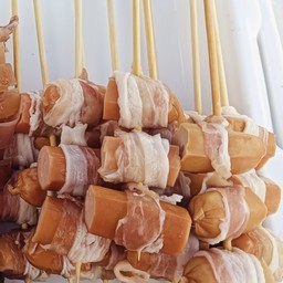 หนังกรอบพันเบค่อน