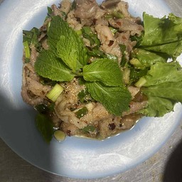 น้ำตกหมู
