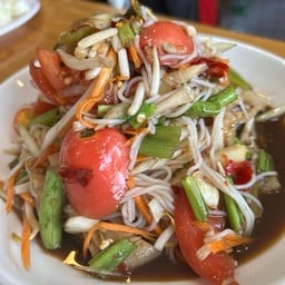 อีหล้า ส้มตำอาหารอีสานอ่าวนาง