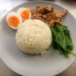 ข้าวหน้าหมูตุ๋น+ไข่ยางมะตูม