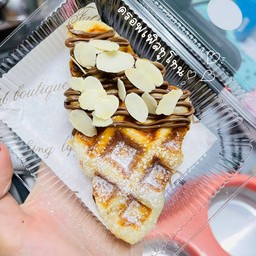 ครอฟเฟิล ทูโทน