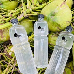 น้ำมะพร้าวสดแท้100% ขวดลิตร