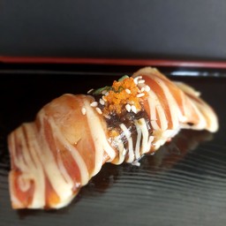 ซูชิหน้าเบคอนเบิร์นไฟ