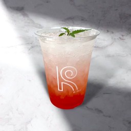สตรอว์เบอร์รี่โซดา (Strawbery Syrup Soda)