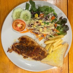 สเต็กไก่พริกไทยดำ