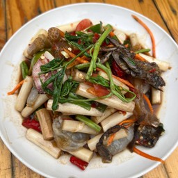 ตำไหลบัว กุ้งสด ปลาหมึก ปูจืด กระเฉด ใส่ปลาร้า