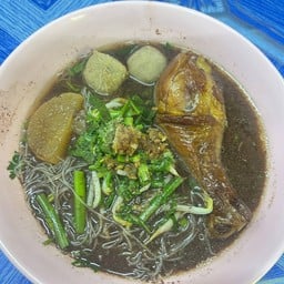 น่องไก่ +ลูกชิ้นเนื้อ