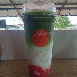 ชาเขียวนมสดสตอเบอร์รี่