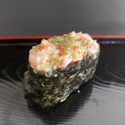 ซูชิหน้าแซลมอนสดซีฟู้ด