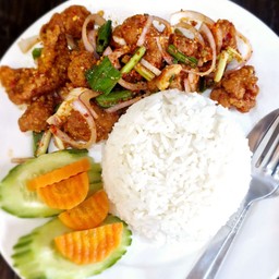 ข้าวยำไก่แซ่บ