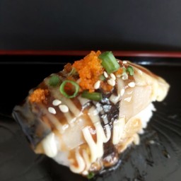 ซูชินาปลาซาบะเบิร์นไฟ