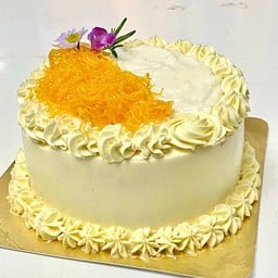 Coconut - Foi Thong Cake เค้กมะพร้าว-ฝอยทอง (ครึ่งปอนด์)