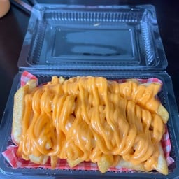 เฟรนฟรายราดชีส