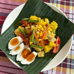 ตำข้าวโพด ไข่เค็ม