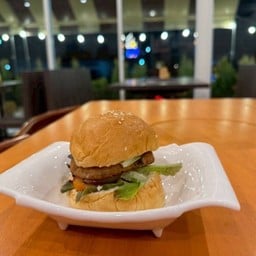 แฮมเบอร์เกอร์เนื้อ