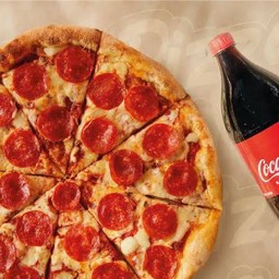[อร่อยซ่ากับโค๊ก] Pepperoni Pizza With Coca Cola 1500 ml