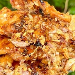 ลูกชิ้นทอด +หมูปิ้งโบราณ ประตูน้ำพระอินทร์-ตลาดพระอินทร์