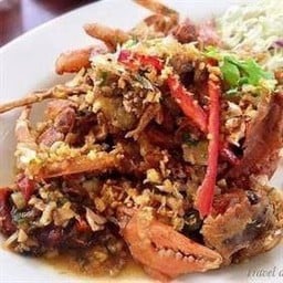 ปูนิ่มทอดกระเทียม