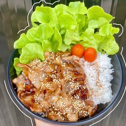 ข้าวหน้าไก่ผัดซอสเทอริยากิ