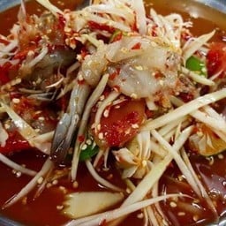 ส้มตำปูปลาร้ากุ้งสด