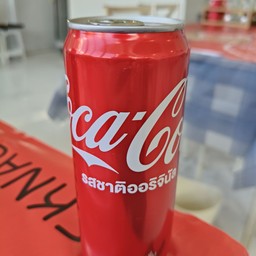 น้ำอัดลม โค๊ก กระป๋อง