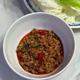 หมูผัดน้ำพริก พริกขี้หนู แซ่บๆหอมเปรี้ยวหวานกลมกร่อม