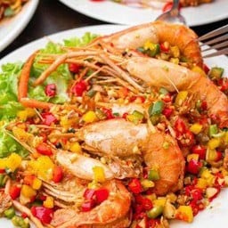 กุ้งแม่น้ำคั่วพริกเกลือ