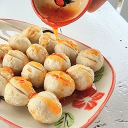 ลูกชิ้นหมูปิ้ง