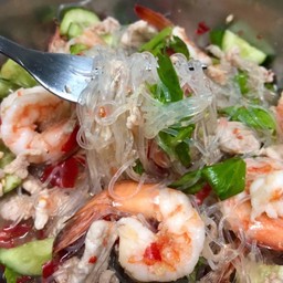 ยำวุ้นเส้นทะเล