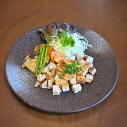 เซ็ตข้าว สเต็กหมู หั่นเต๋า