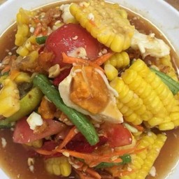 ตำข้าวโพดไข่เค็ม ไทย