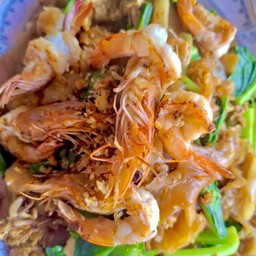 ราดหน้ากุ้งสด
