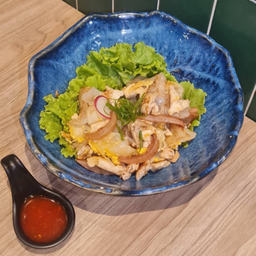 เส้นใหญ่คั่วไก่