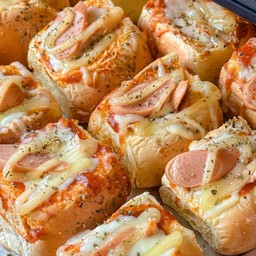 พริกเผาไส้กรอกชีส