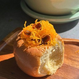 ฝอยทองลูกเกด