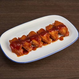 ปีกไก่น้ำแดง